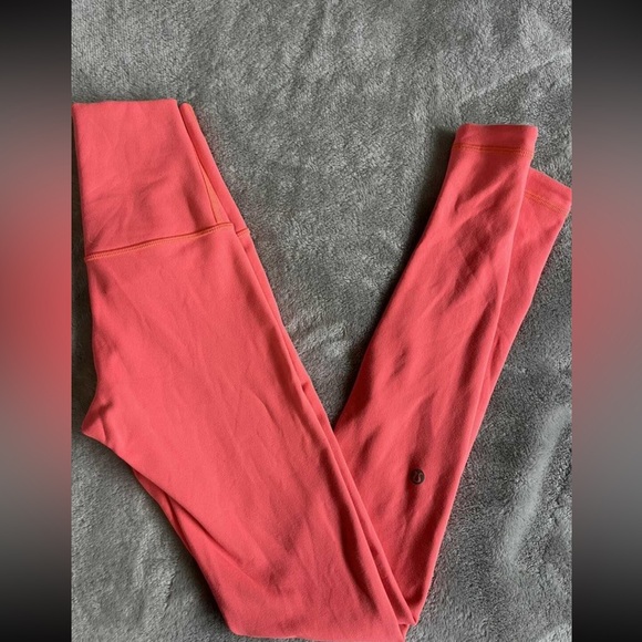 Lululemon Leggings size 2 - Picture 1 of 4